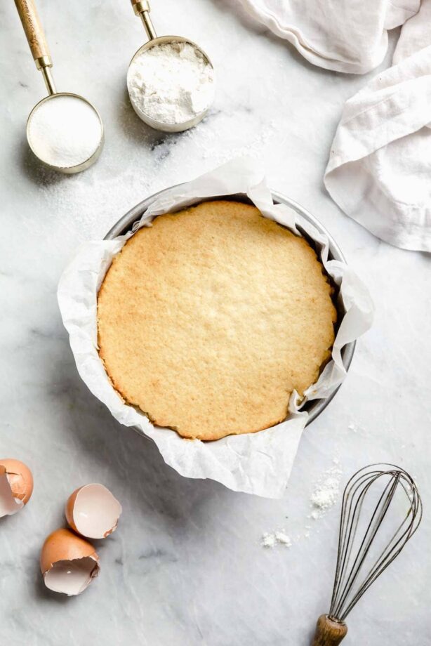 Step by step instructions on how to make the best vanilla cake ever. EVER. This vanilla cake is anything but ordinary: moist, tender, flavorful and the perfect base for any recipe.
