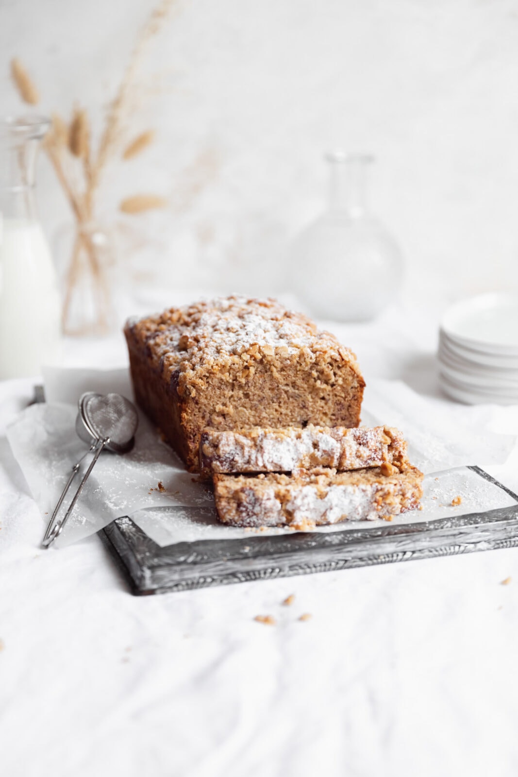 cardamom banana bread with streusel