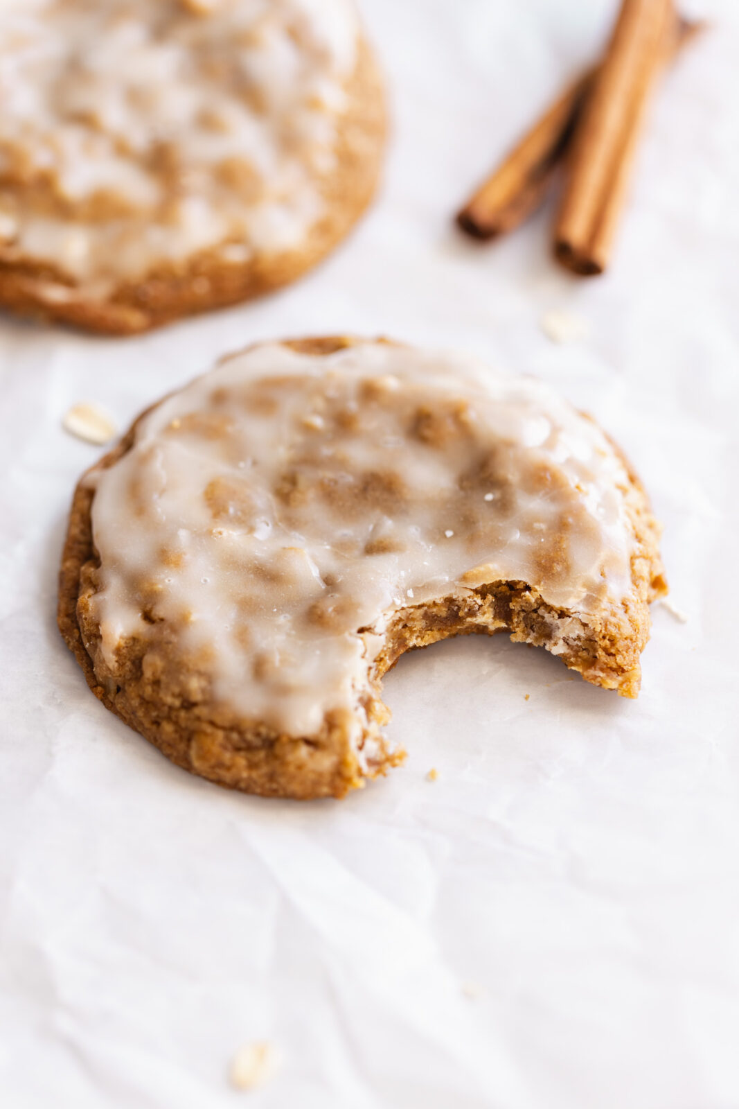 gingerbread iced oatmeal cookies