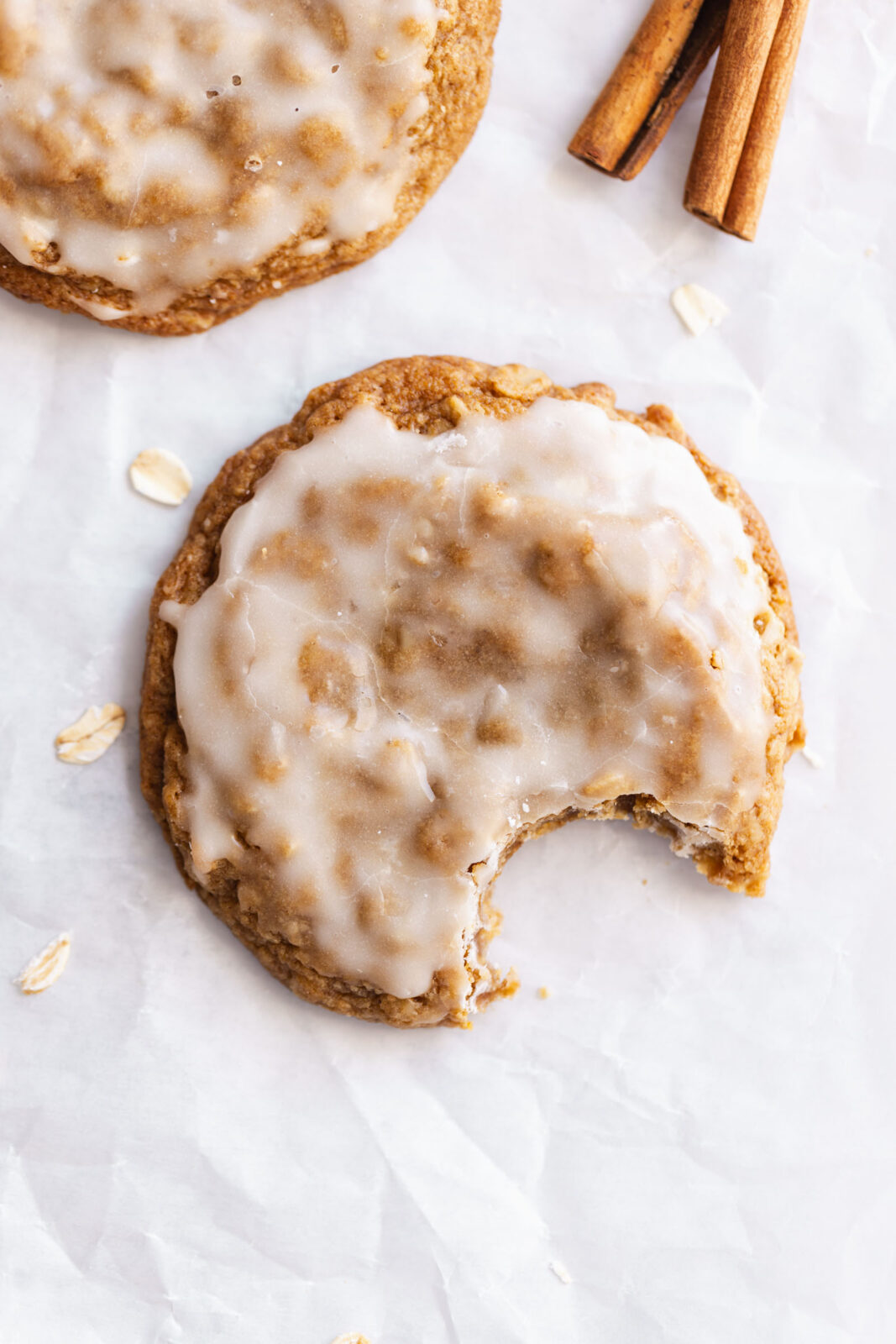 gingerbread iced oatmeal cookies