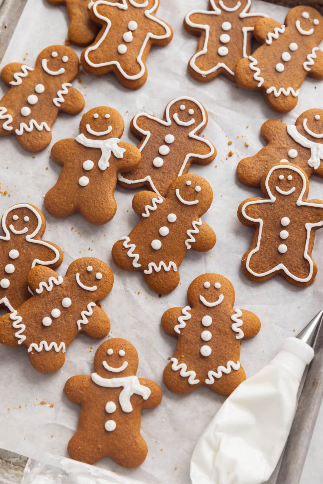 soft and chewy gingerbread cookies
