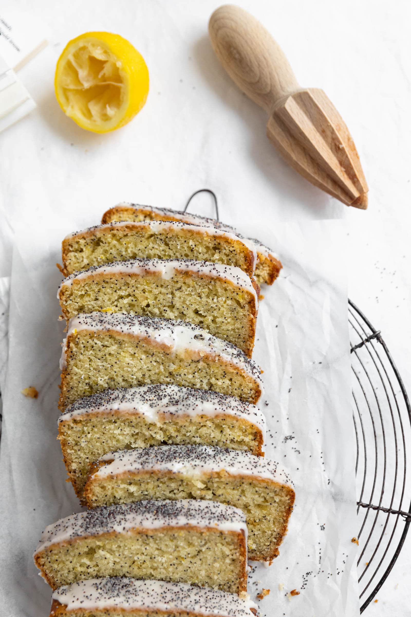 lemon poppyseed loaf slices