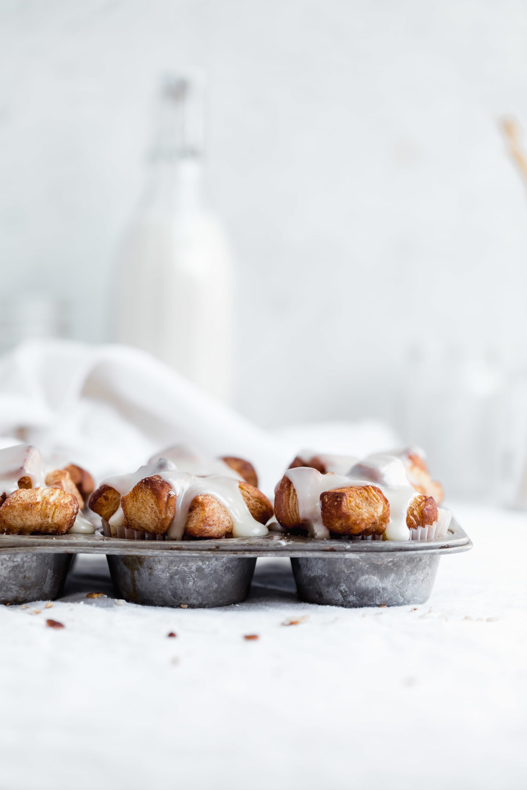 monkey bread muffins with simple vanilla glaze