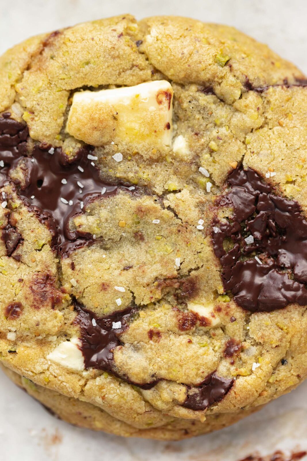 pistachio chocolatae chunk cookies