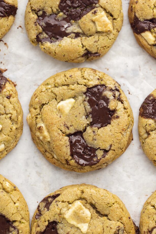 pistachio chocolate chip cookies