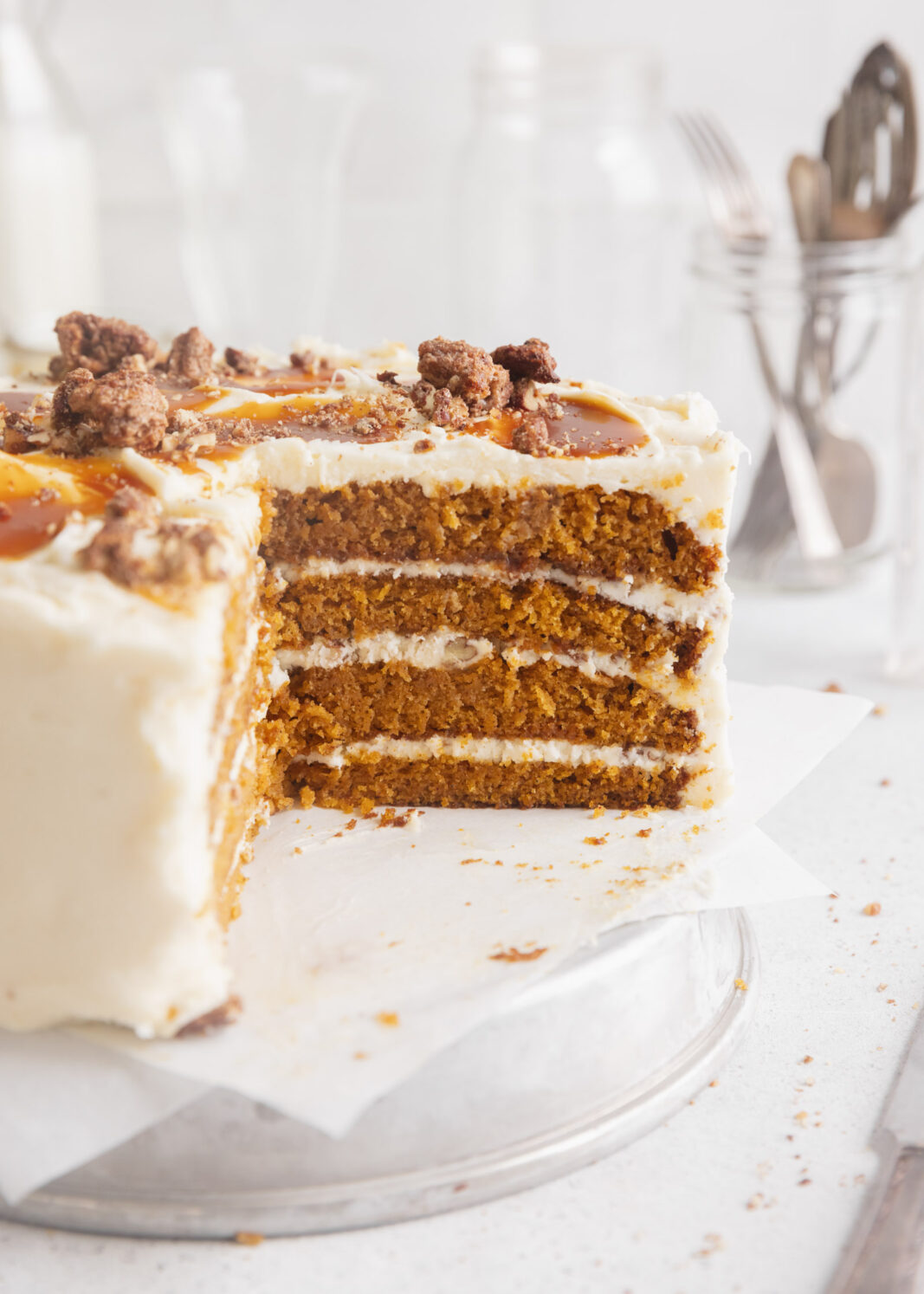 pumpkin praline crunch cake