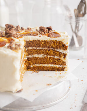 Pumpkin Praline Crunch Cake