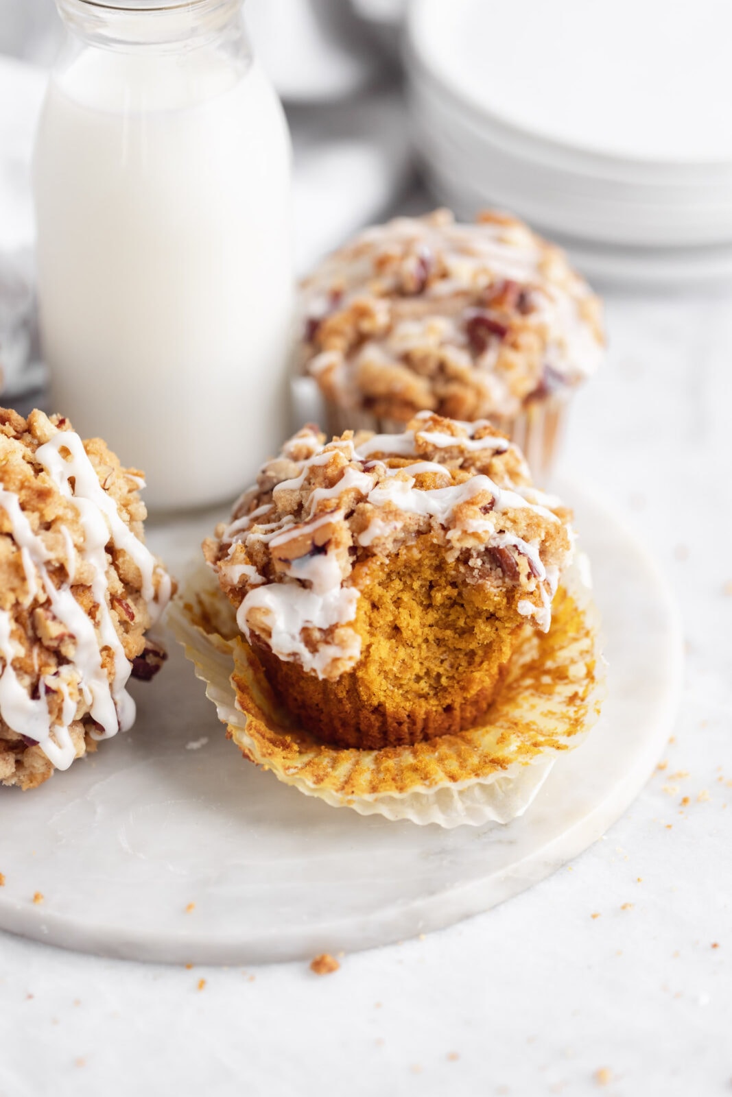 pumpkin muffins with streusel topping