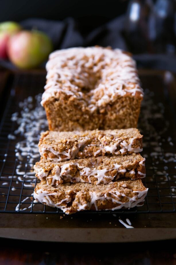 A moist sour cream apple coffee cake with an addicting maple pecan streusel!