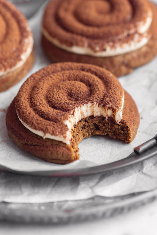 tiramisu cookies with mascarpone frosting