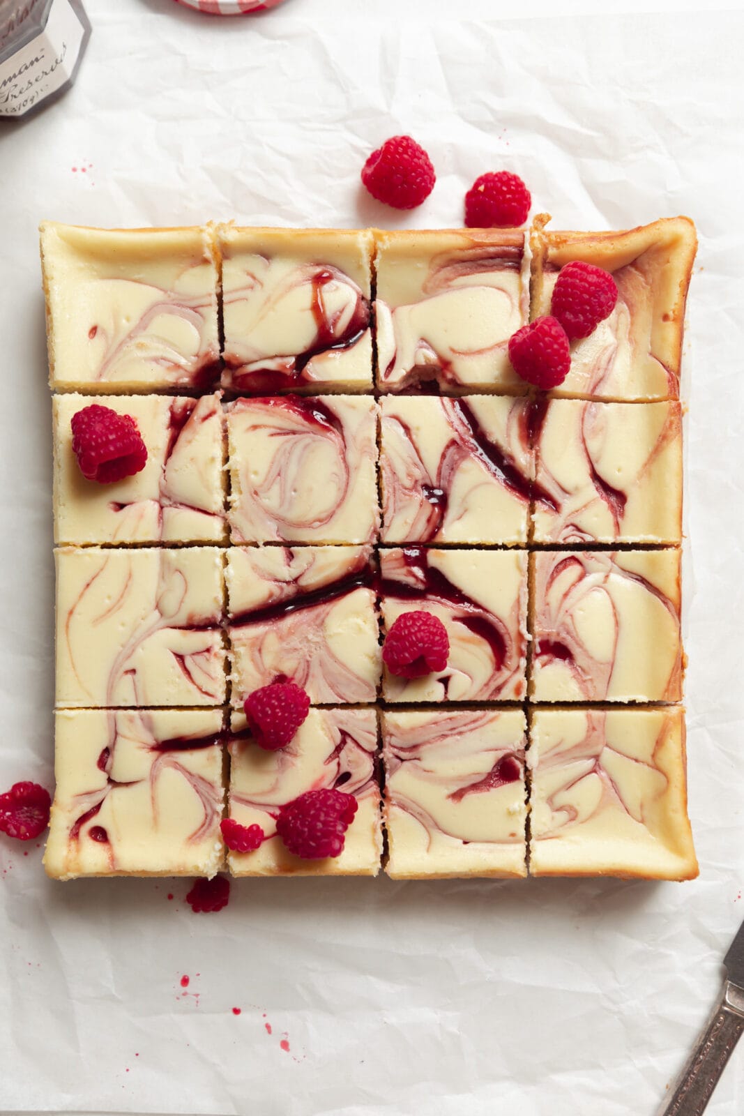 white chocolate raspberry cheesecake bars